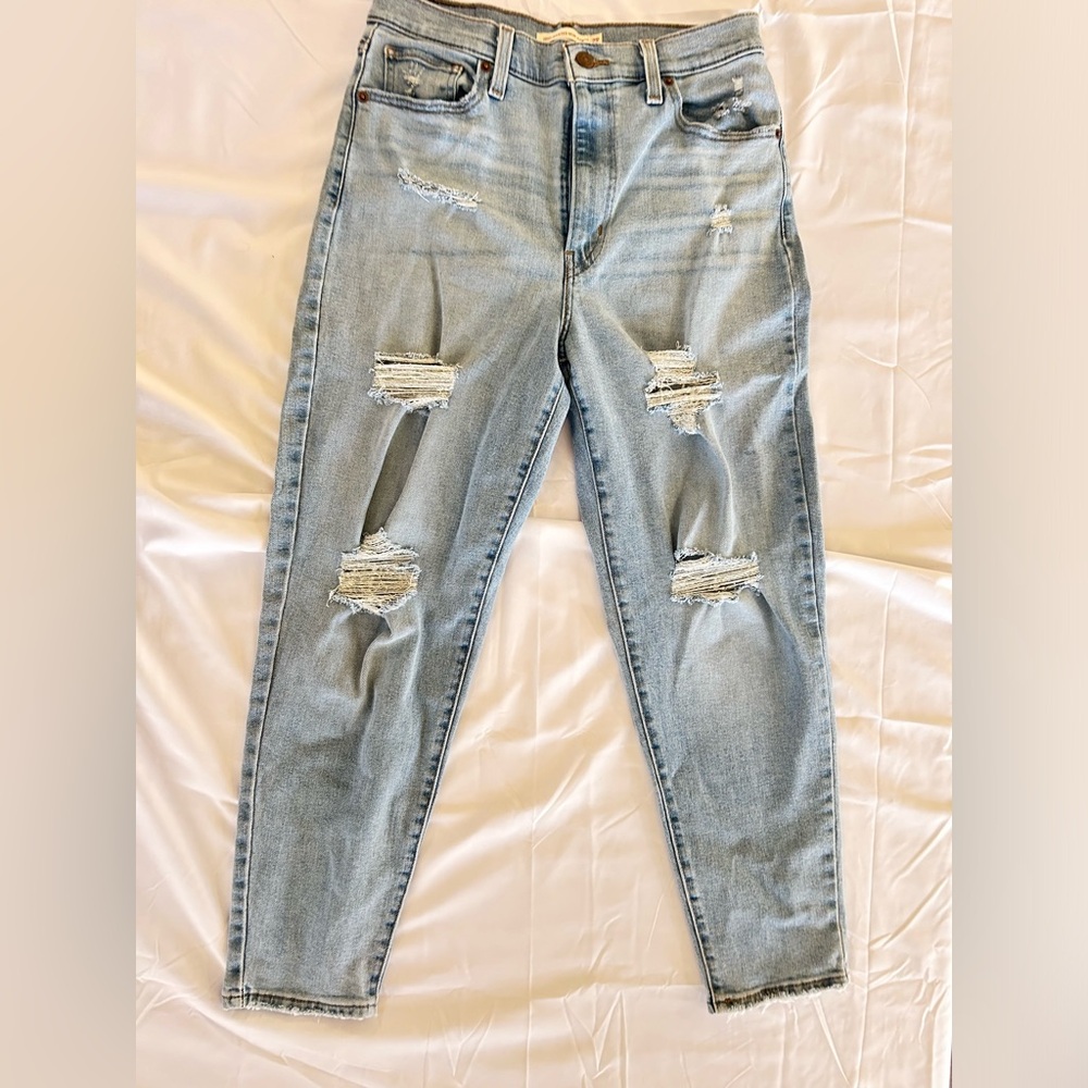 Levi Mom Jean